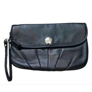 COACH | Ashley Pleated Black Leather Large Flap Wallet Wristlet